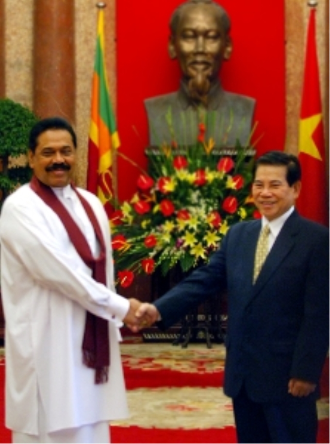 Chủ tịch nước Nguyễn Minh Triết và Tổng thống Sri Lanka Mahinda Rajapaksa